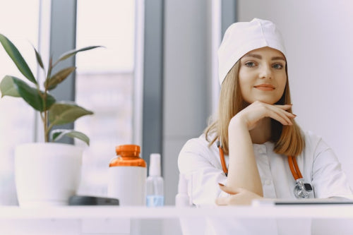 Why Dermatologists Are Recommending Back-to-Basics Skincare This Year