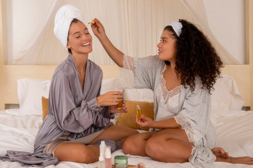 Morning vs Night Skincare Routines: What Experts Recommend