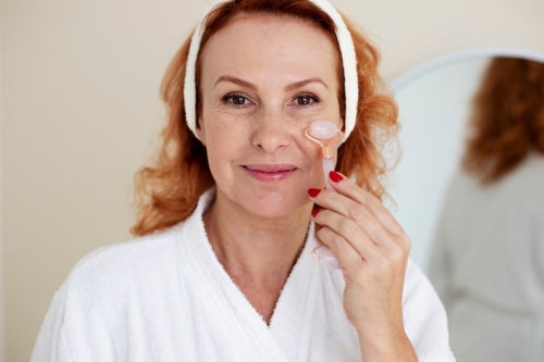 Selecting Skincare Regimens for Women in Their 40s