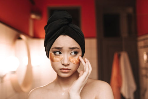 Why De-Puffing Skincare Is Popular for the Eye Area