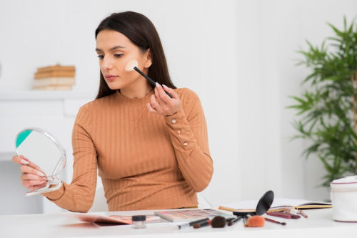 How to Choose Skincare That Works Under Makeup