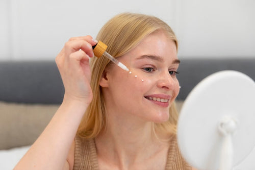 How to Pair Hydrating Serum With Retinol Moisturizer