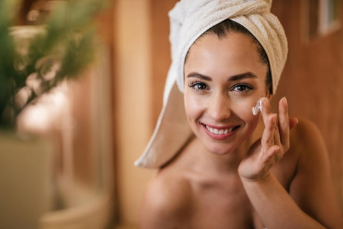 How Growth Factor Creams Support Healthy-Looking Skin