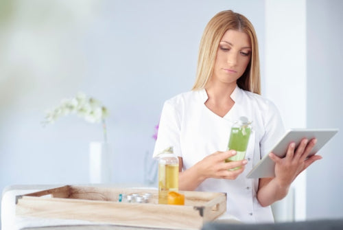 Why Ingredient Transparency Is Reshaping Consumer Trust in Skincare Brands